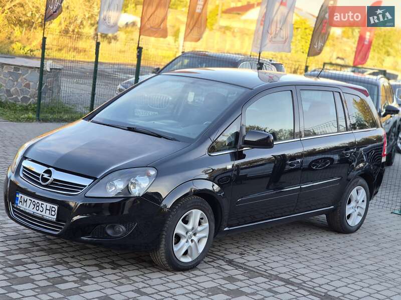 Opel Zafira 2011