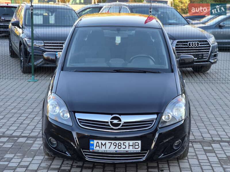 Opel Zafira 2011