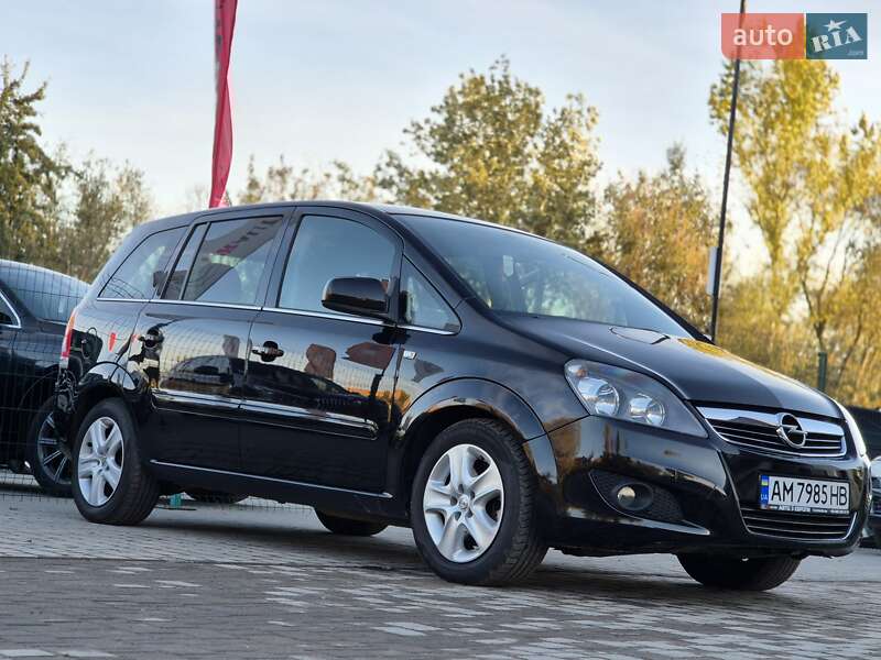 Opel Zafira 2011