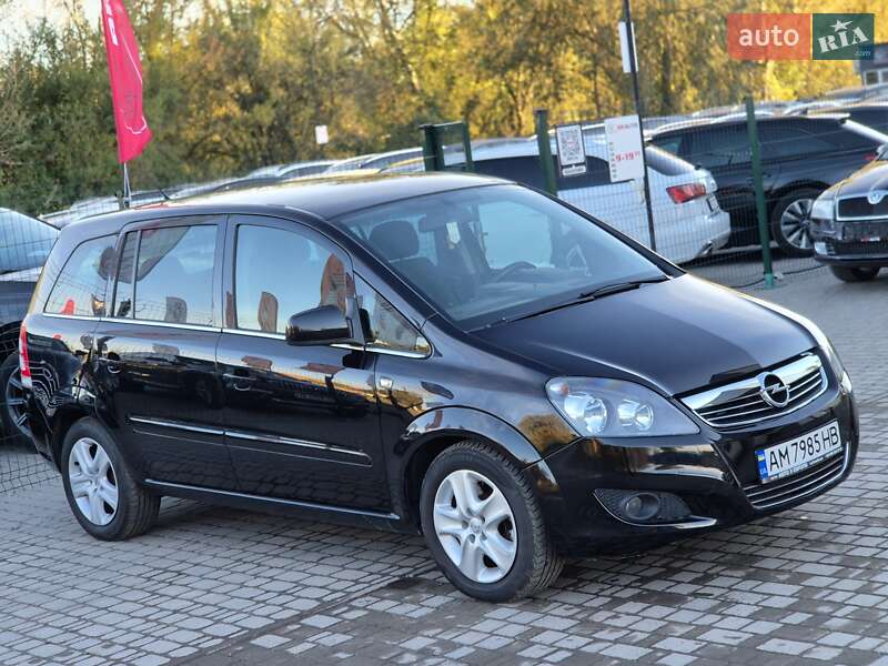 Opel Zafira 2011