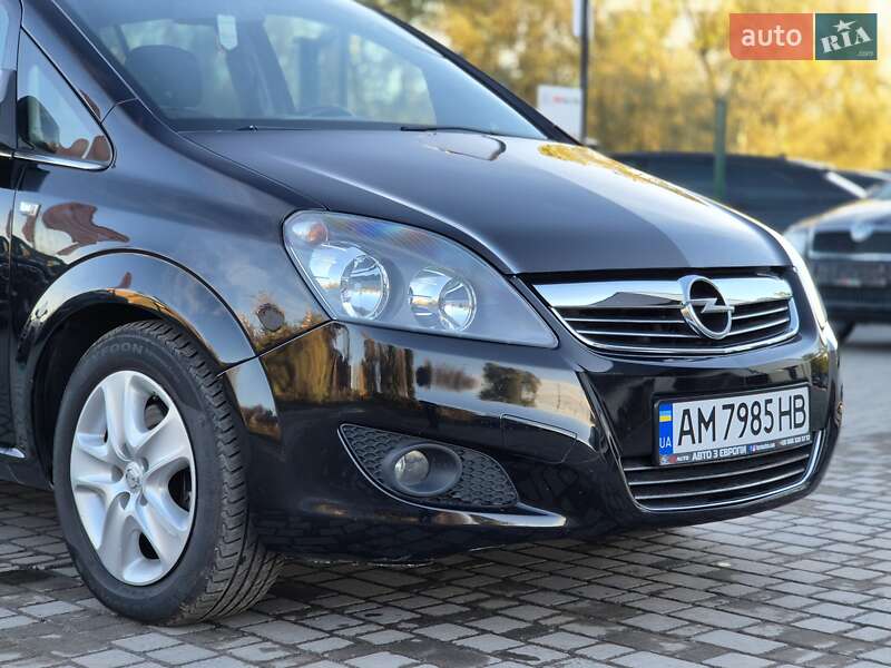 Opel Zafira 2011
