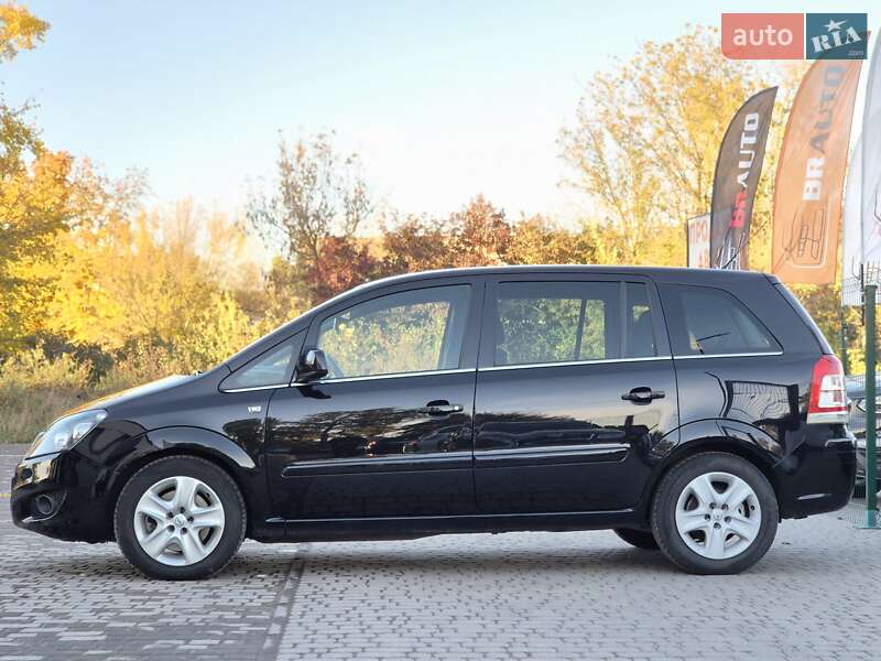 Opel Zafira 2011
