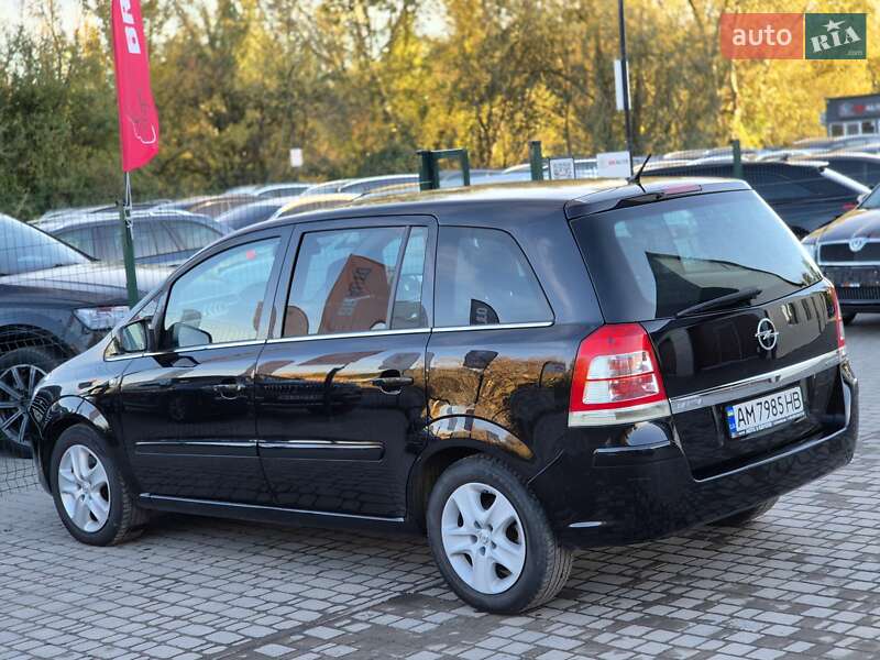 Opel Zafira 2011