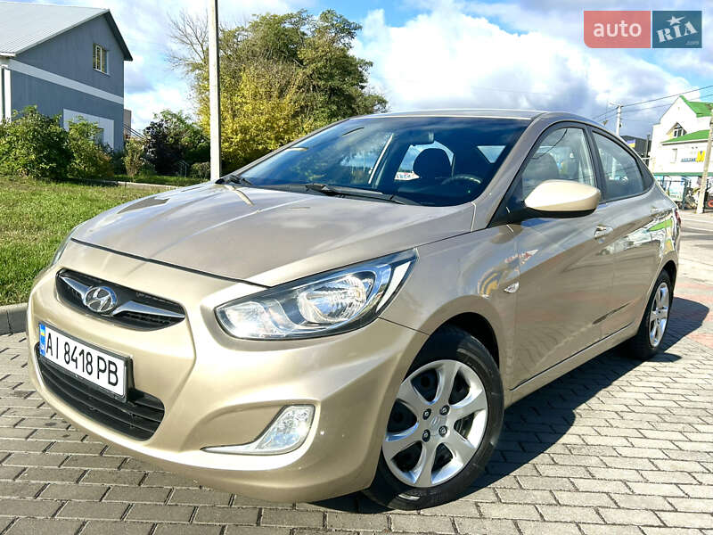 Hyundai Accent 2011