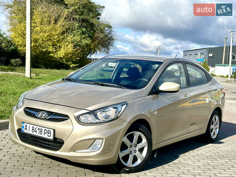 Hyundai Accent 2011