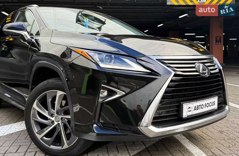 Lexus-4