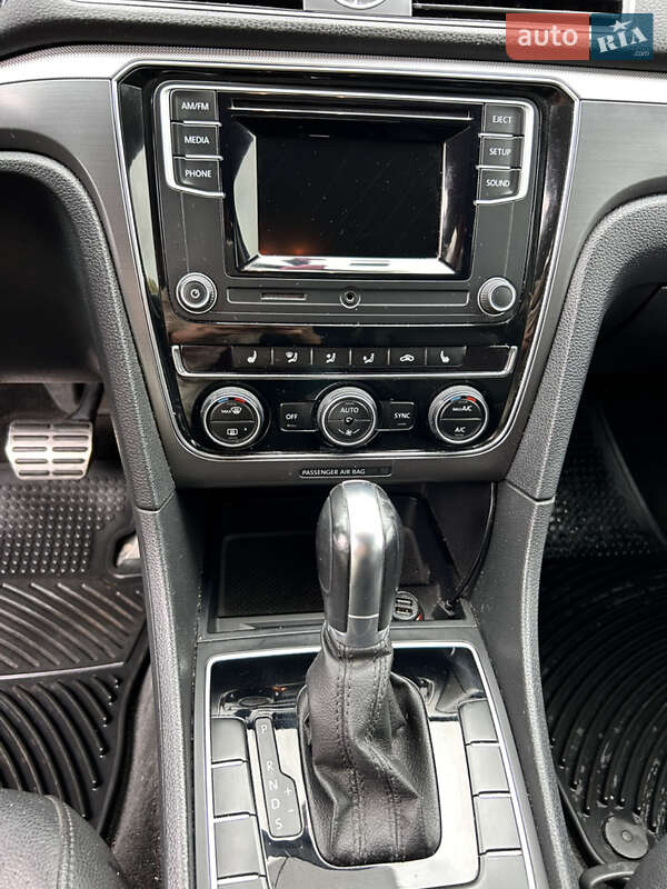 Volkswagen Passat 2016