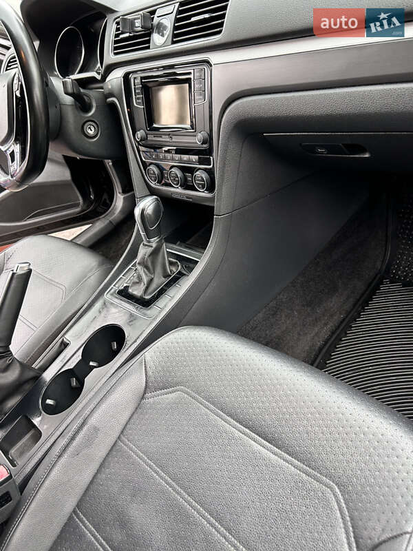 Volkswagen Passat 2016