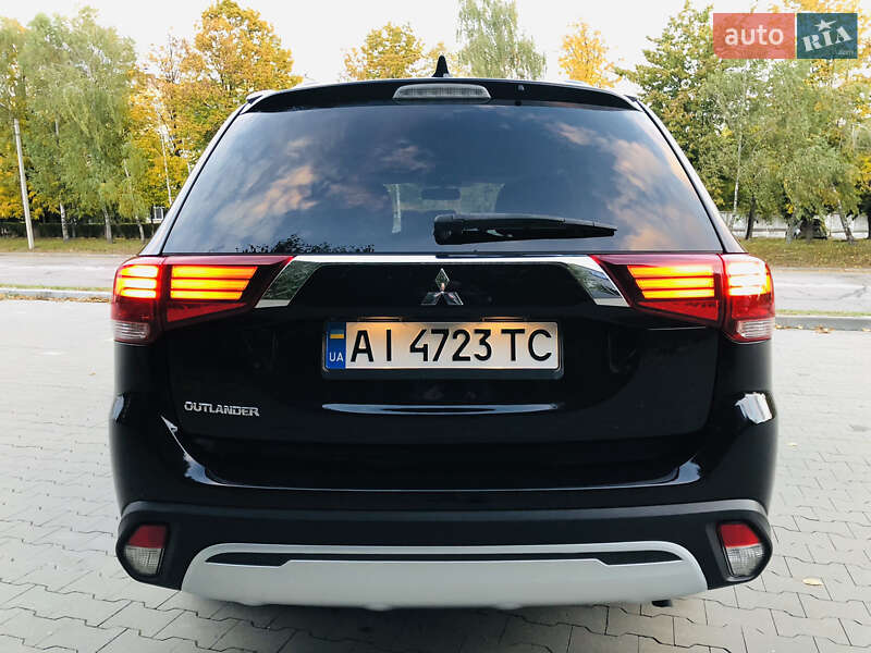 Mitsubishi Outlander 2020