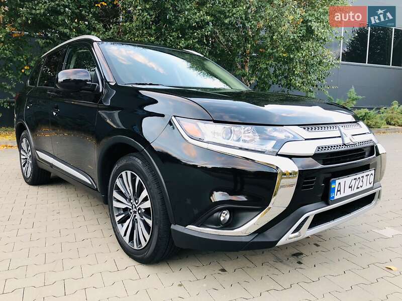 Mitsubishi Outlander 2020