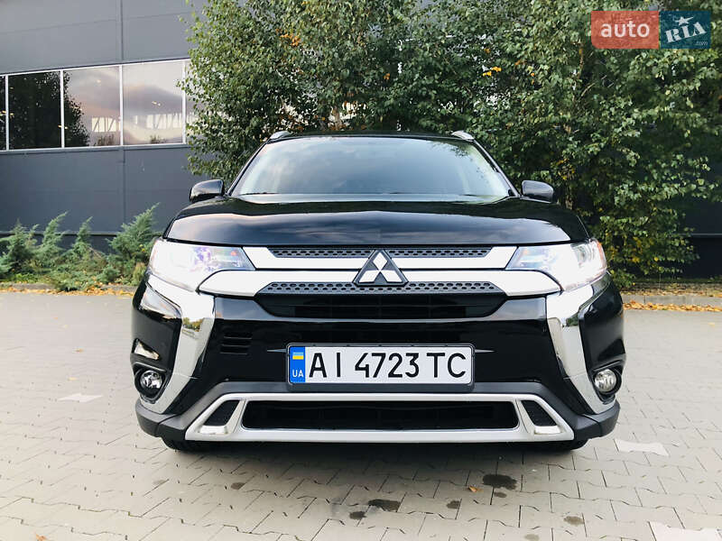Mitsubishi Outlander 2020