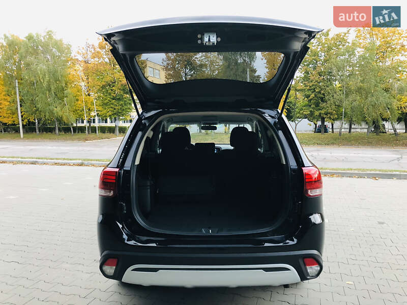 Mitsubishi Outlander 2020