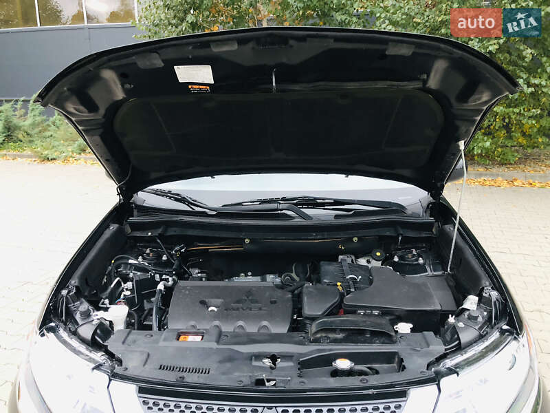 Mitsubishi Outlander 2020