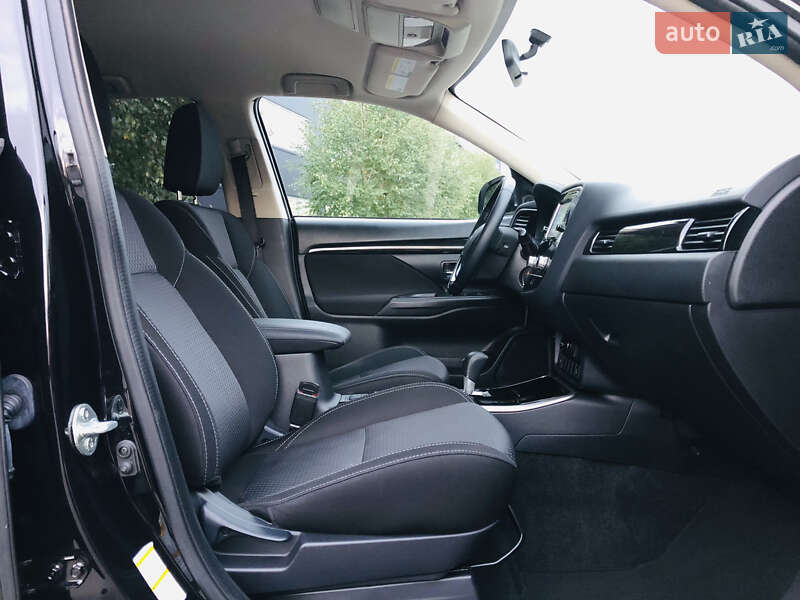 Mitsubishi Outlander 2020