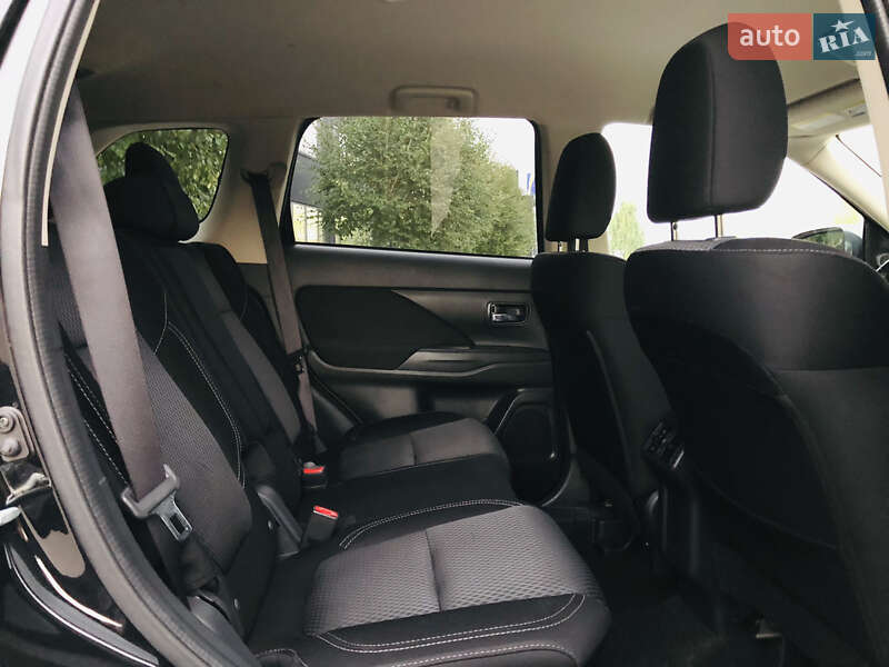 Mitsubishi Outlander 2020