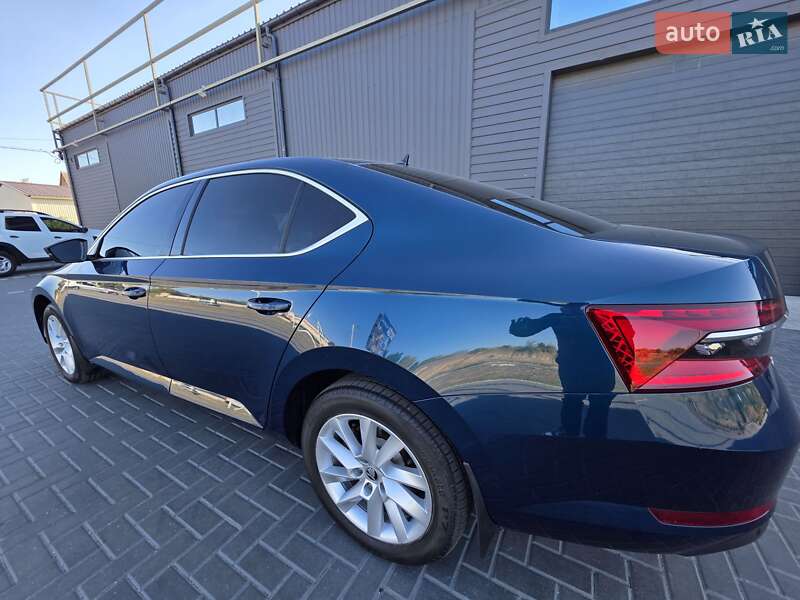 Skoda Superb 2021