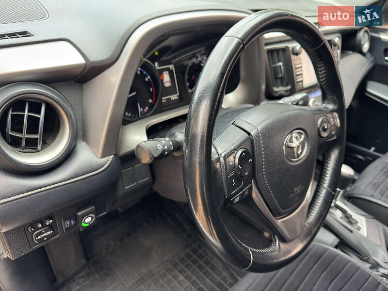Toyota RAV4 2017
