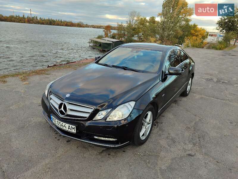 Mercedes-Benz E-Class 2011
