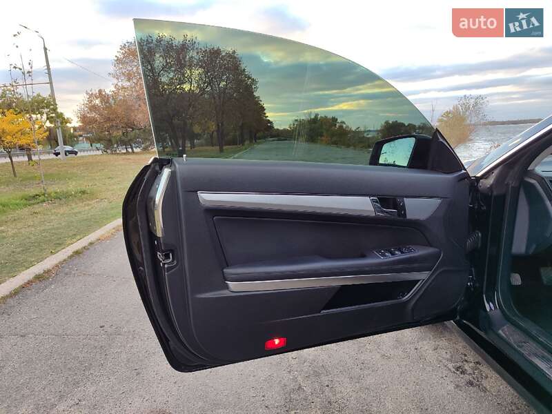 Mercedes-Benz E-Class 2011