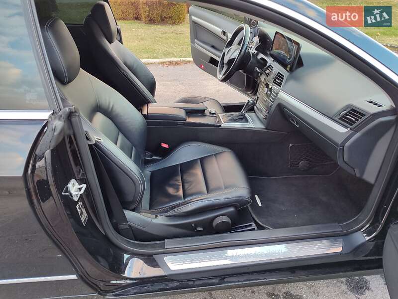 Mercedes-Benz E-Class 2011