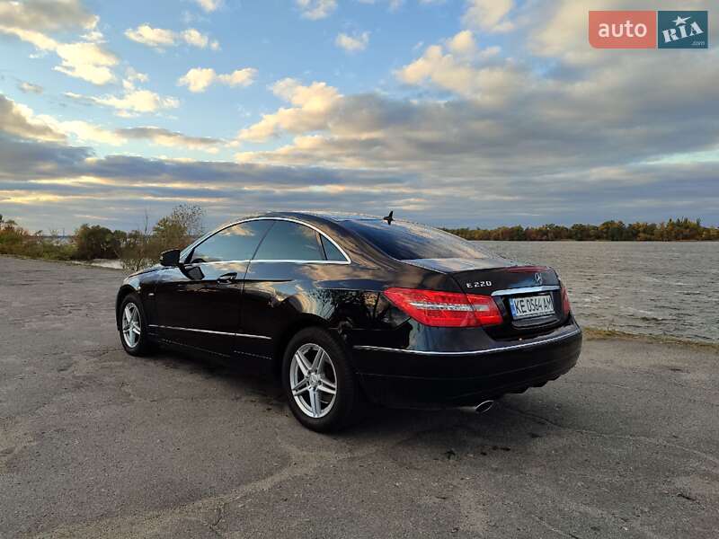 Mercedes-Benz E-Class 2011