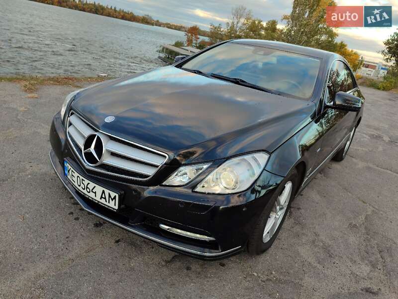 Mercedes-Benz E-Class 2011