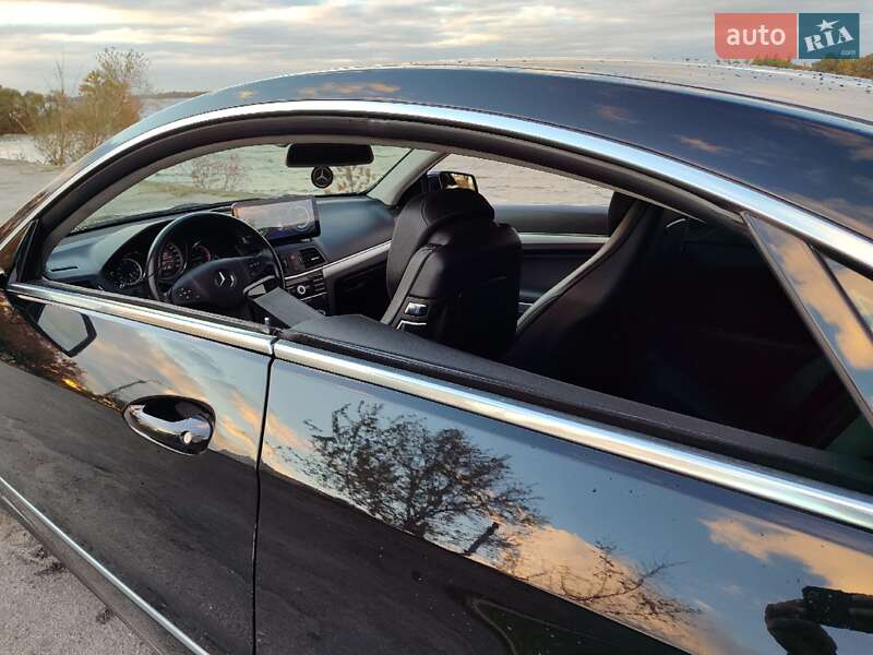 Mercedes-Benz E-Class 2011