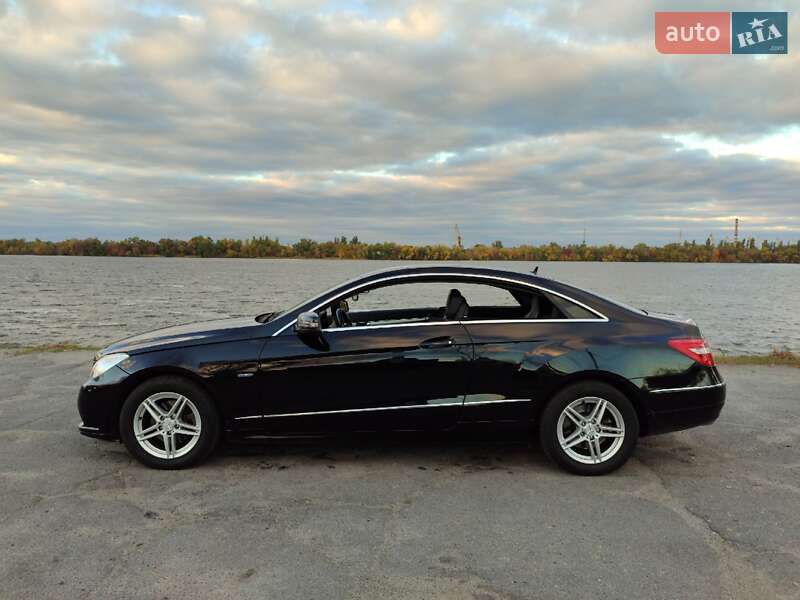 Mercedes-Benz E-Class 2011