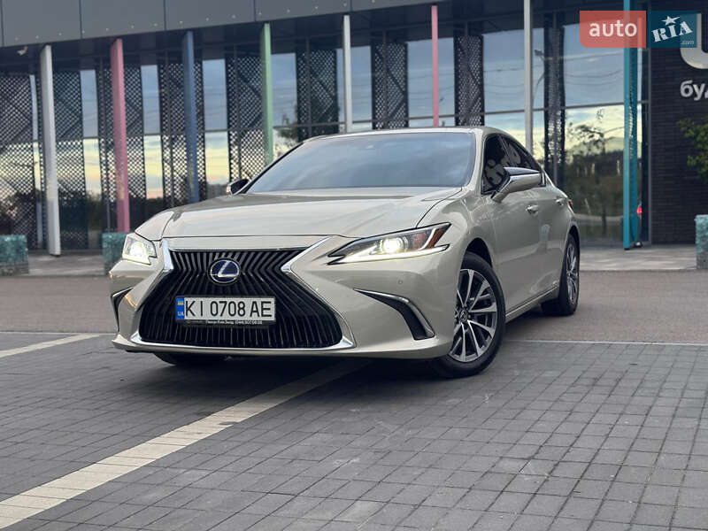 Lexus-56