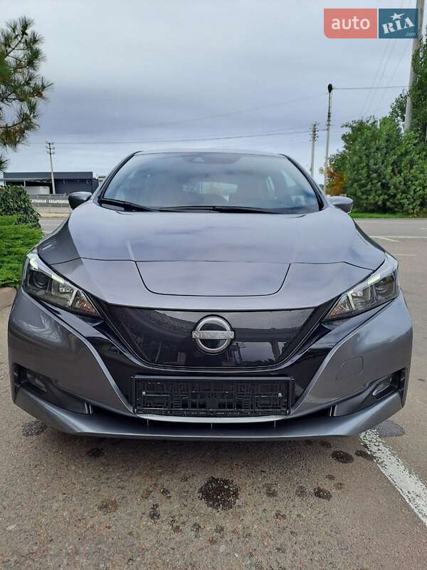 Nissan-4