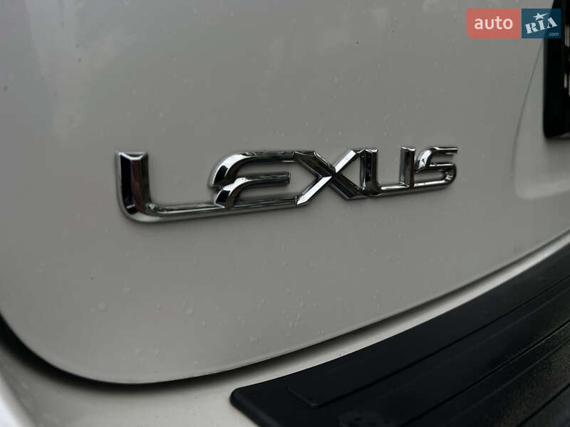 Lexus-1