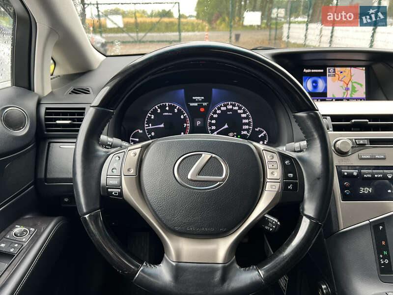 Lexus-28