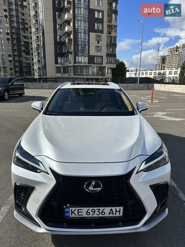 Lexus-56