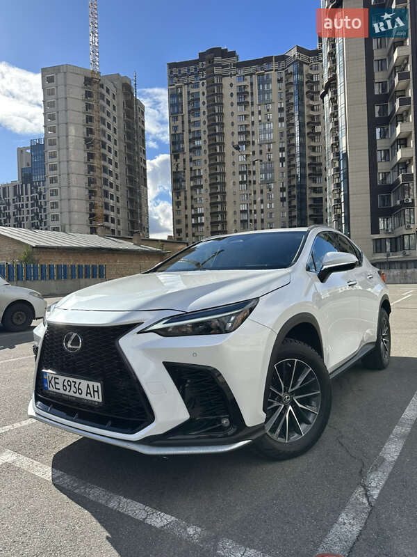 Lexus-23