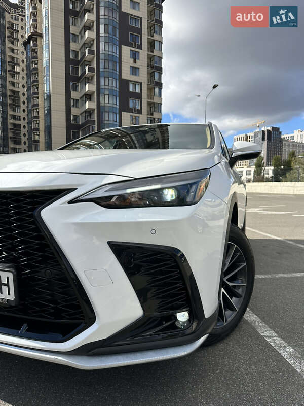 Lexus-27