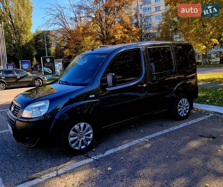 Fiat Doblo 2011