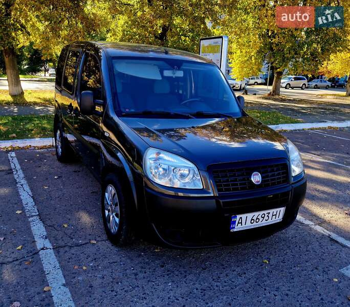 Fiat Doblo 2011
