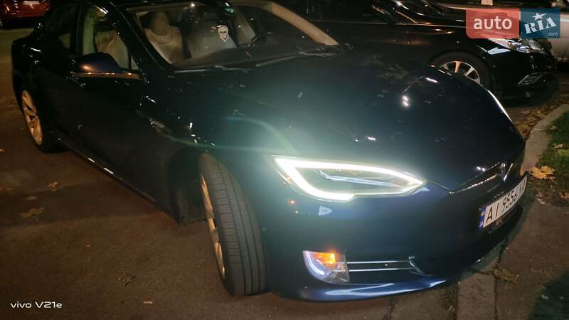 Tesla-32