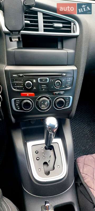 Citroen C4 2011 Citroen C4 2011