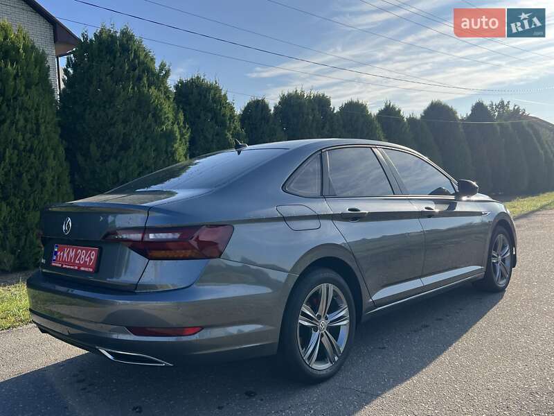 Volkswagen Jetta 2019