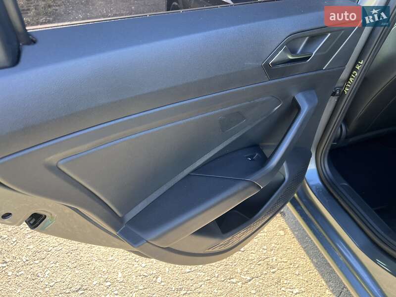 Volkswagen Jetta 2019