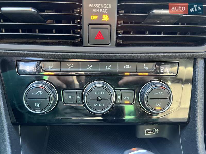 Volkswagen Jetta 2019