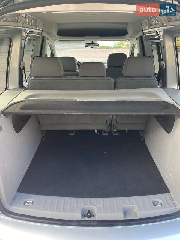 Volkswagen Caddy 2009