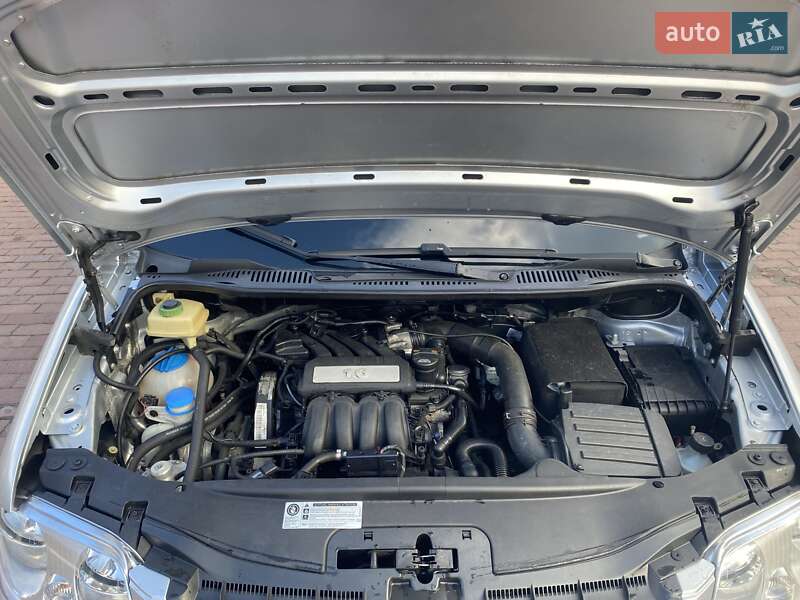 Volkswagen Caddy 2009