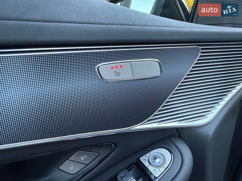 Mercedes-Benz EQC 2023