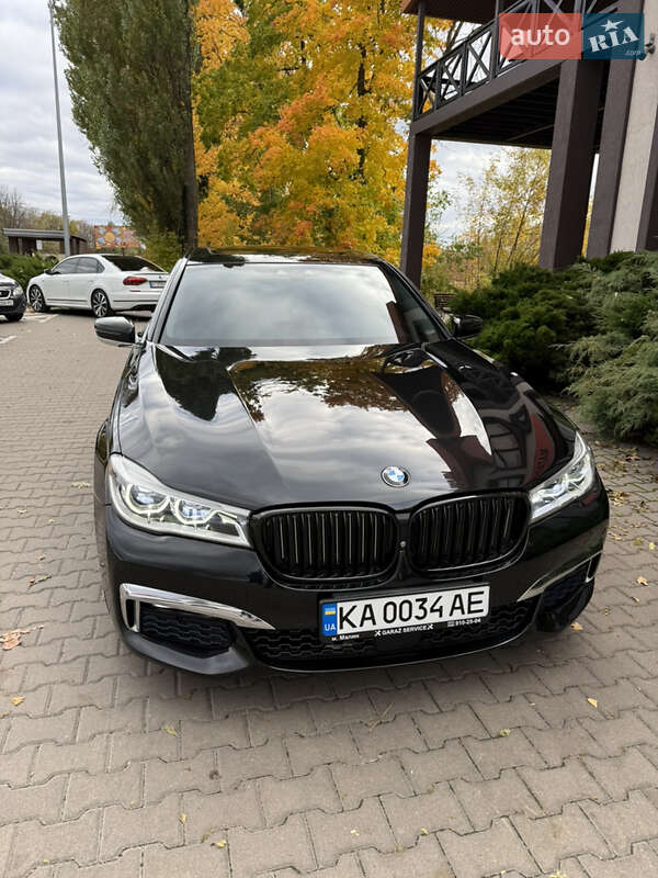 BMW-8