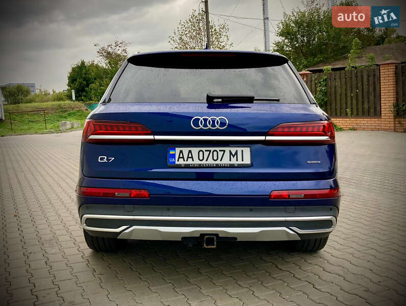 Audi-6