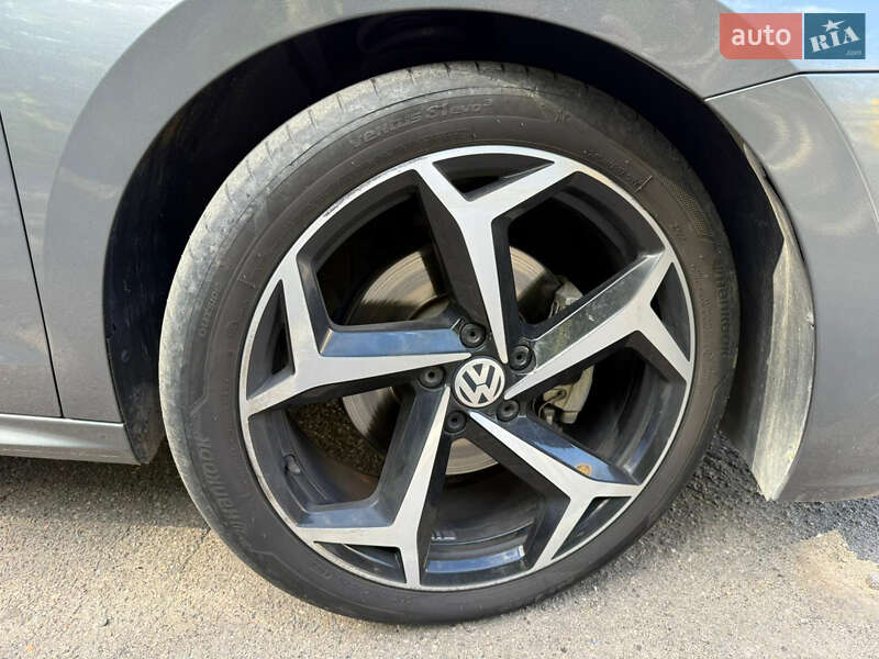 Volkswagen Passat 2020