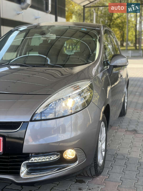 Renault Scenic 2012