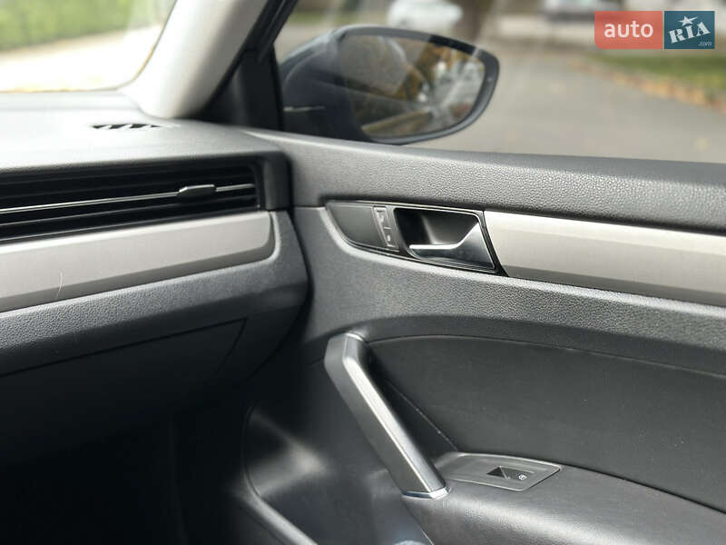 Volkswagen Passat 2019